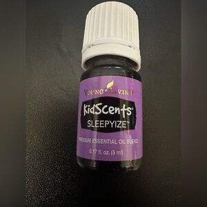 Brand New Kidscents Sleepyize 5ml essential oil. Young living.